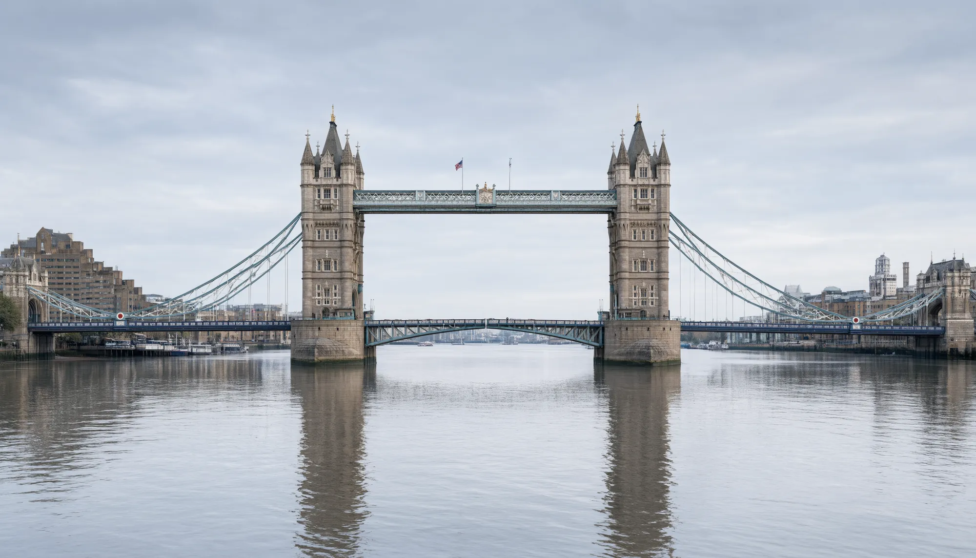 企业出海实战案例｜英国商务团签，全员白本+多重高危漏洞